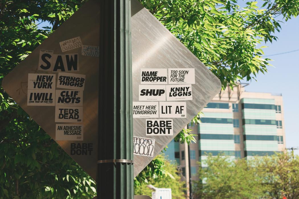 Stickers personnalisés vitrine : Boostez votre visibilité !