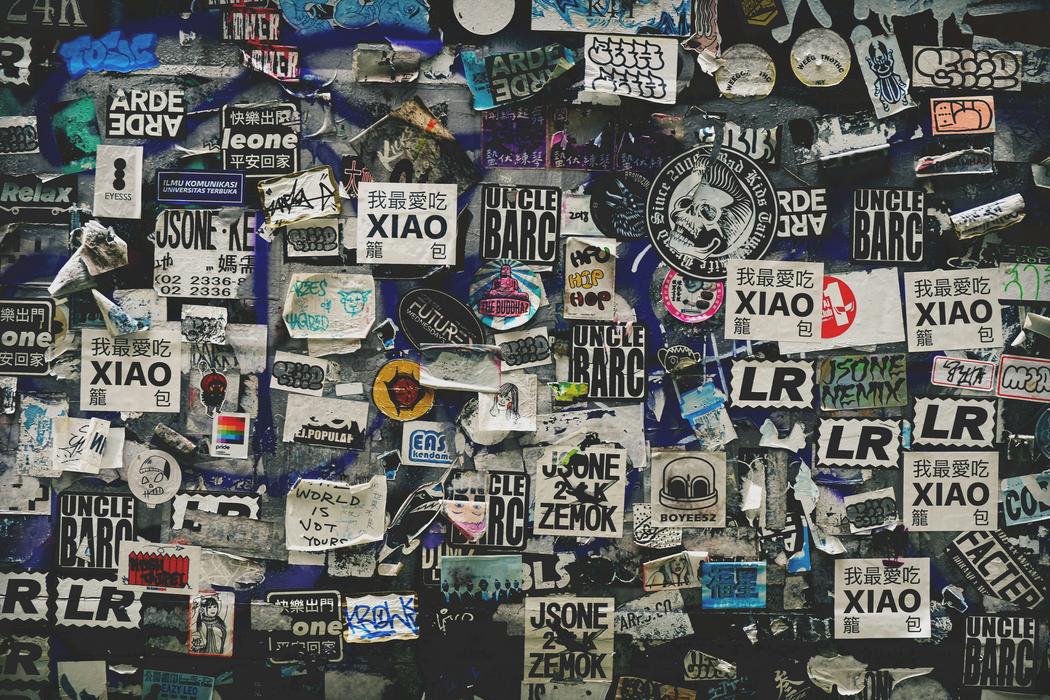 Stickers pour vitrine personnalisé : attirez l’attention !